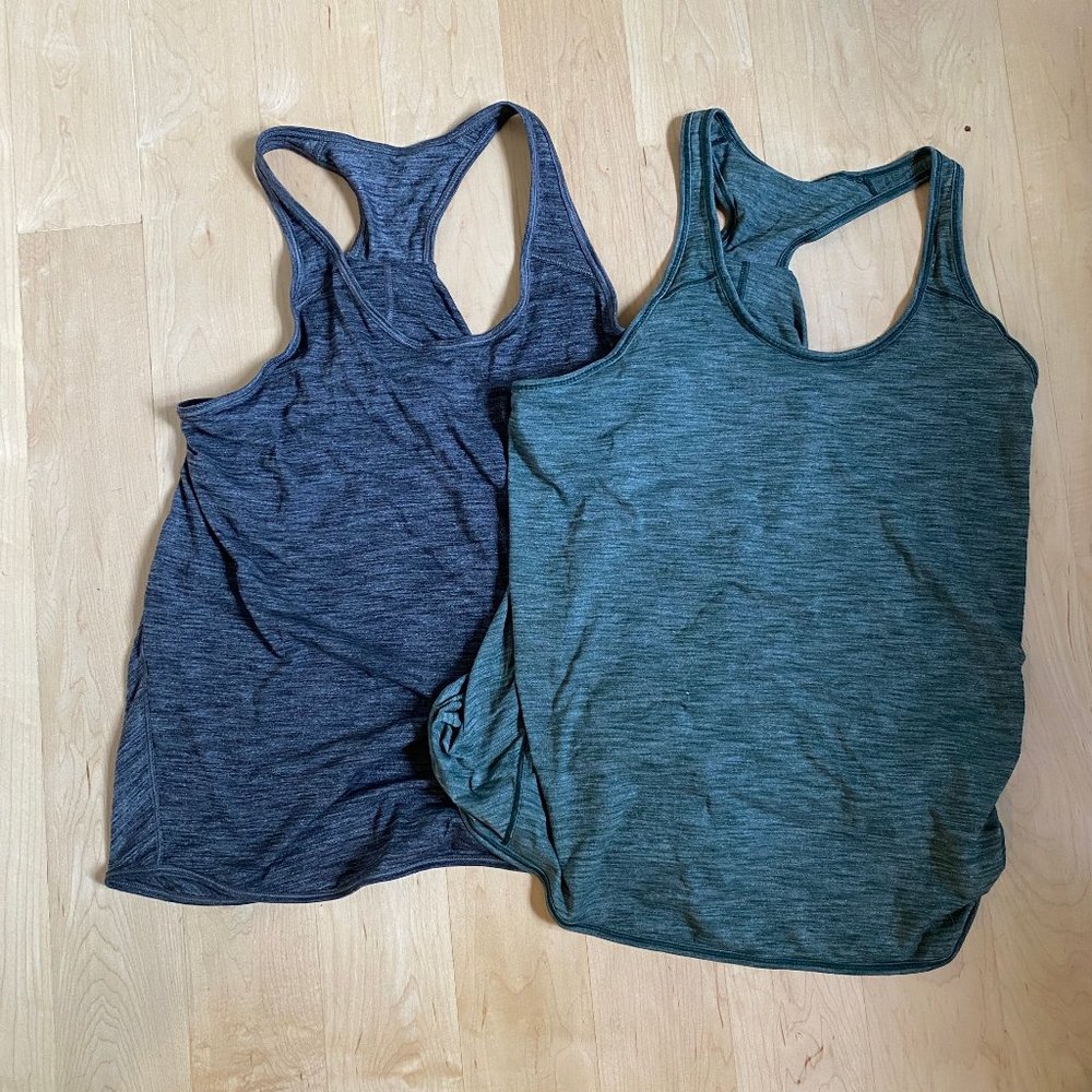 LOT - Lululemon Racerback tank size 8 x 2